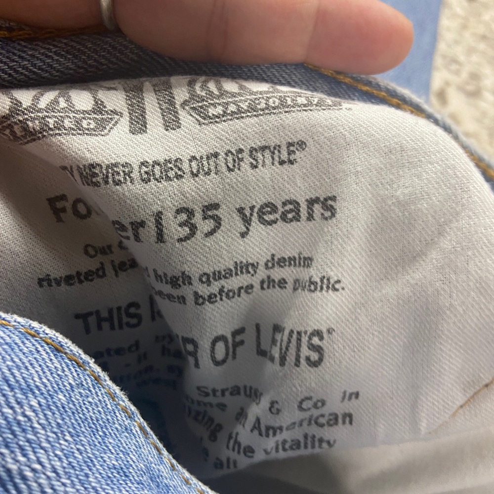 Levi’s 550 42X30 Wide Leg Jeans - Picture 5 of 7